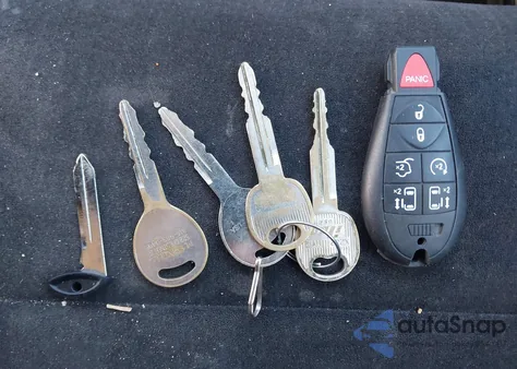 2011 Dodge Grand Caravan Mainstreet z USA, uszkodzony, nr VIN 2D4RN3DG0BR668569